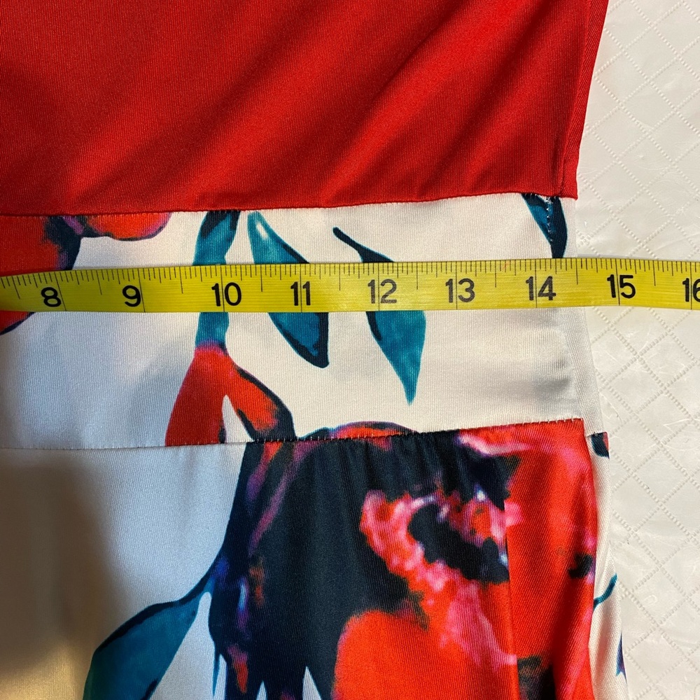 Amazon Red and White Floral Maxi Dress - Picture 4 of 4